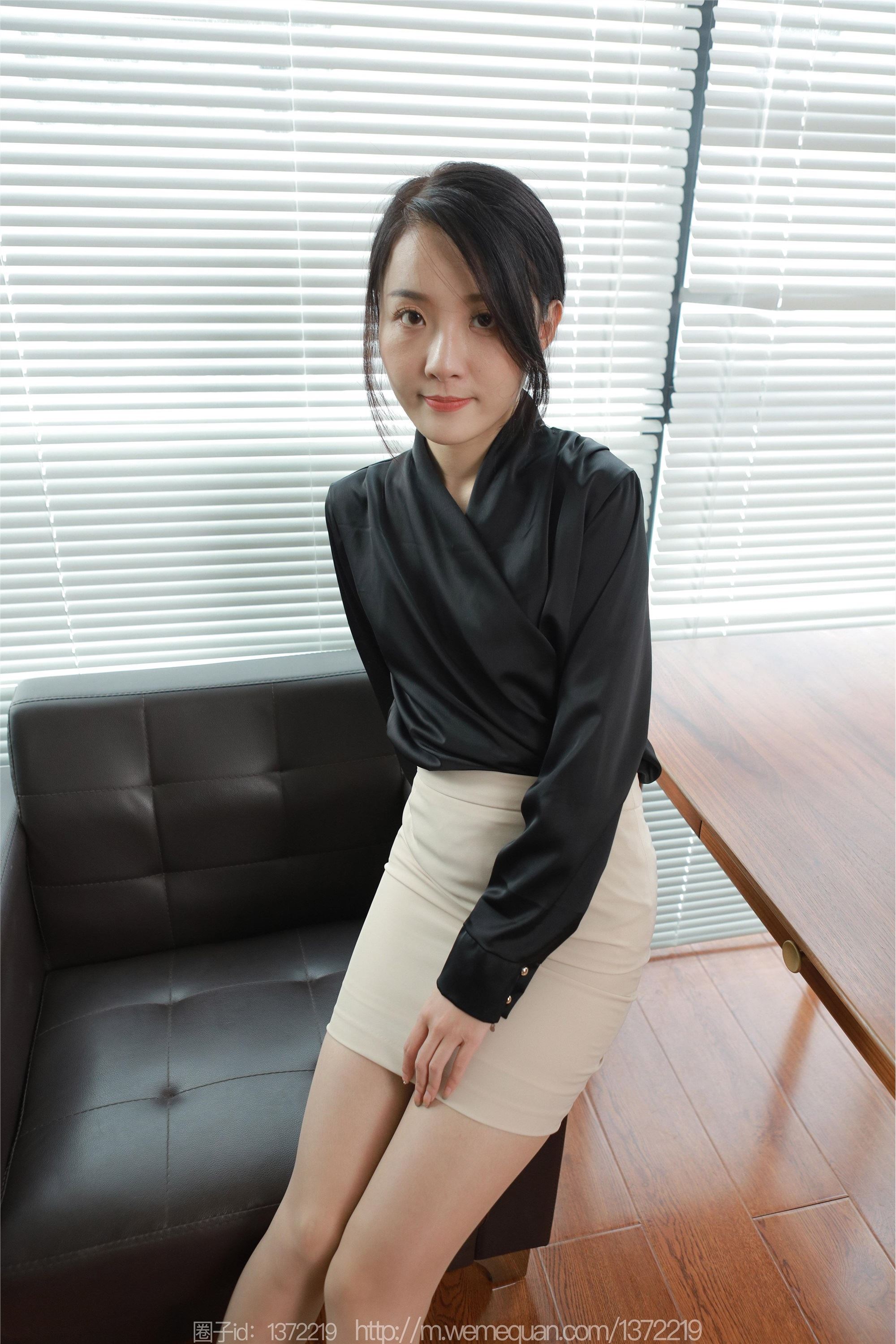 IESS异思趣向  2023.04.15 丝享家 1422 婉萍《甜美同事》